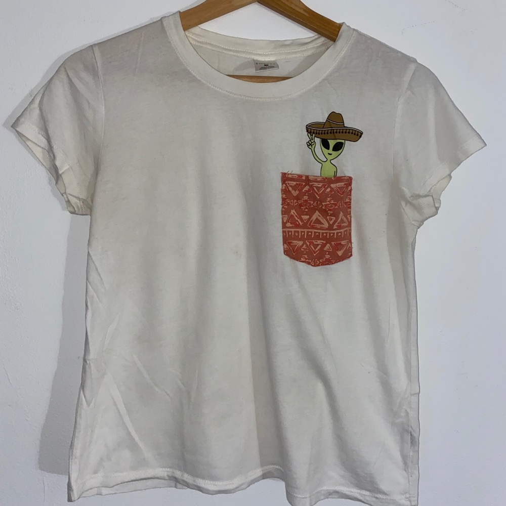 Alien Pocket Graphic Tee